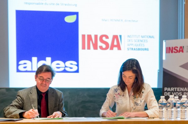 Marc Renner, directeur de l'INSA de Strasbourg et Aurélie Peney, responsable du site Strasbourg ALDES Crédit photo : Laura Mathern
